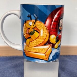Vintage Disney Coffee Mug Micky Mouse Goofy Pluto Donald Duck Disney World 2013